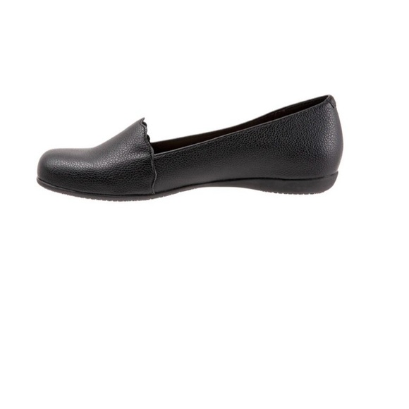 Trotter’s Elegant Black Women's Loafers Size 6.5 Wide - Picture 3 of 16